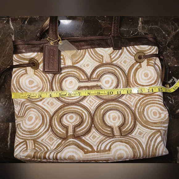 Coach Cream and Gold Geometric Tote - Picture 5 of 15